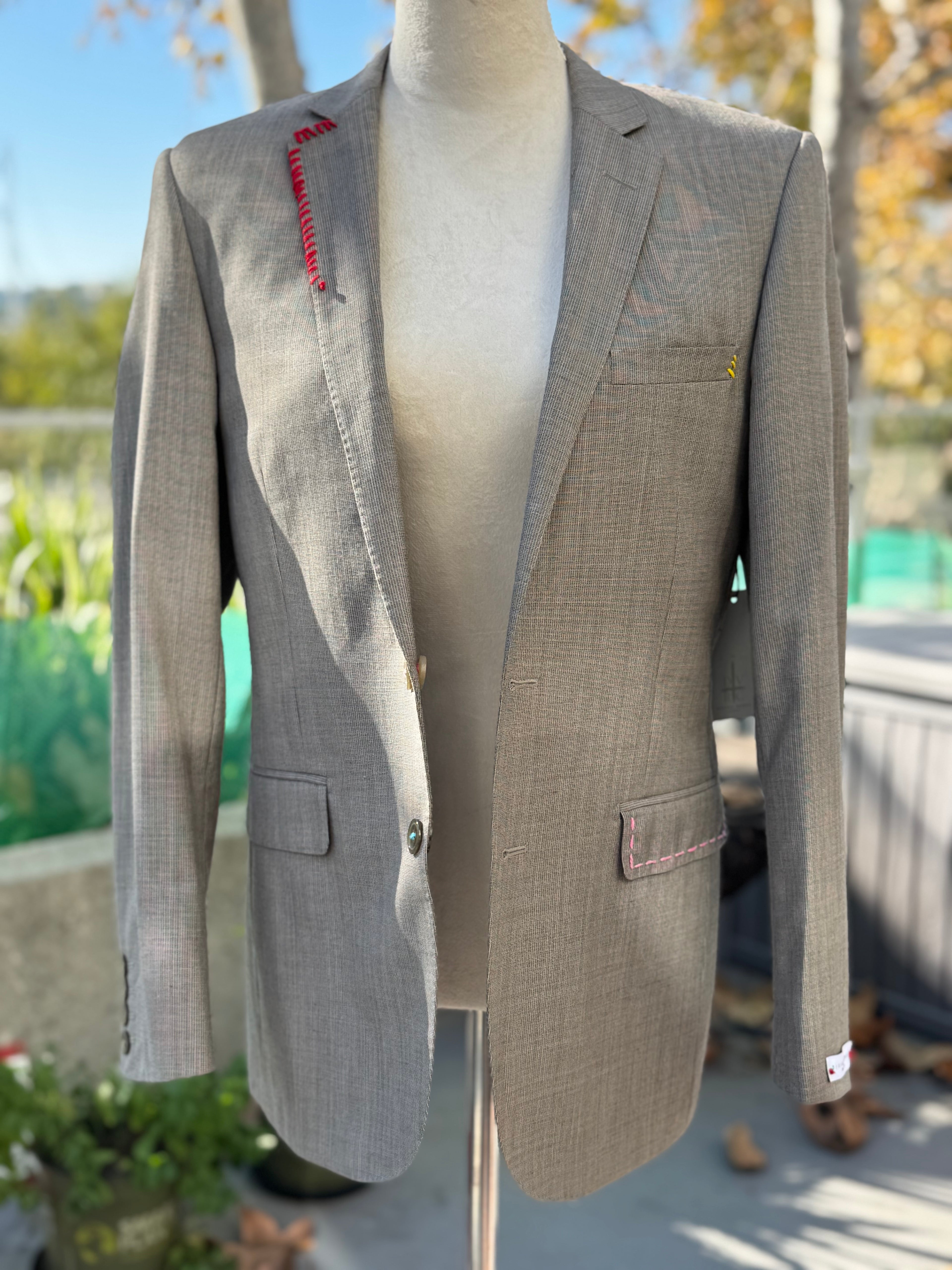 Biella Italy “Wink & a Smile” Blazer - Size 38S